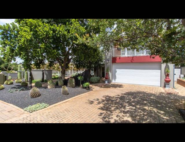 3 BEDROOM HOUSE FOR SALE IN RETIRE AT MIDSTREAM